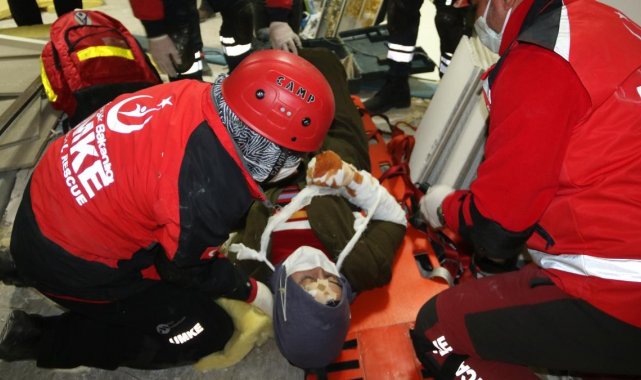 Turgut Özal Tıp Merkezi'nde gerçekleştirilen tatbikat gerçeği aratmadı