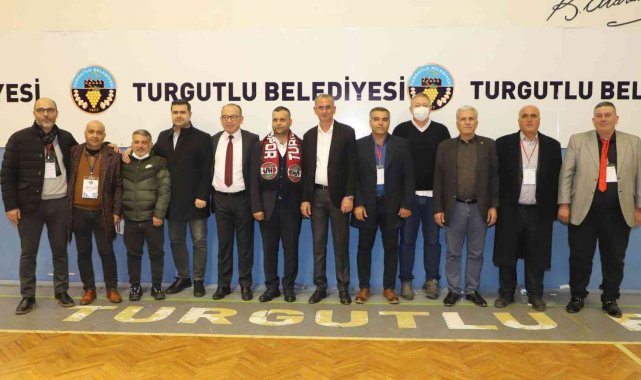 Turgutluspor'un yeni yönetiminden taraftara jest