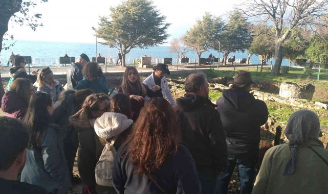 Turist rehberleri Burhaniye'ye hayran kaldı