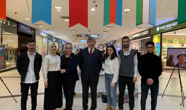 Türk devletlerinin bağımsızlık yıl dönümü adına fotoğraf sergisi düzenlendi