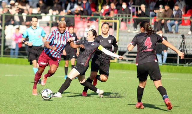 Turkcell Kadın Futbol Süper Ligi: YABPA: 1 - Trabzonspor: 5