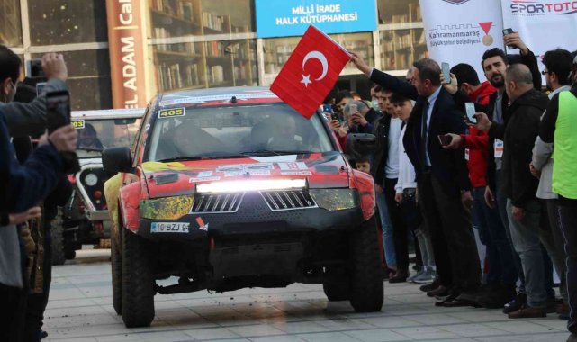 Türkiye Off-Road Şampiyonası öncesi yarışmacılar gösteri yaptı