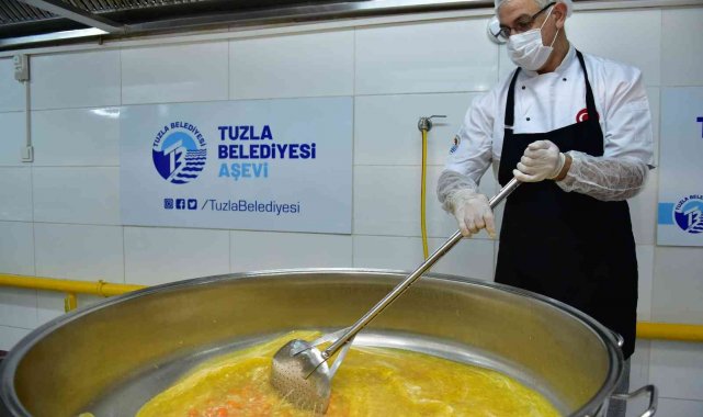 Tuzla Belediyesi Aşevi ihtiyaç sahibi ailelerin hizmetinde