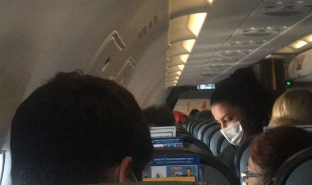 Uçakta rahatsızlanan vatandaşa hemşire yolcu ilk müdahaleyi yaptı