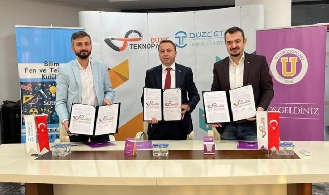 Uğur Okulları Düzce Kampüsü öğrencileri geleceğe teknoloji ile hazırlayacak