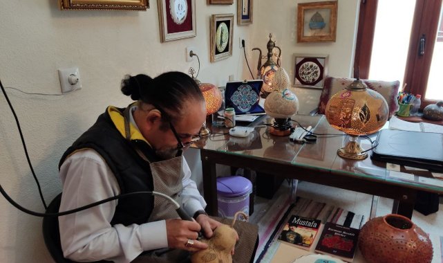 Ulucanlar Sanat Sokağı 44 sanatçıya ev sahipliği yapıyor