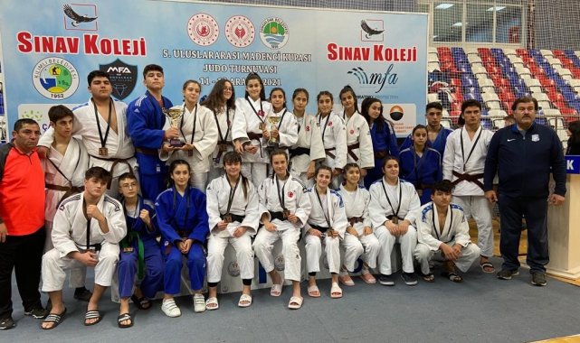 Uluslararası Madenci Kupası'nda Yunusemre Belediyespor damga vurdu