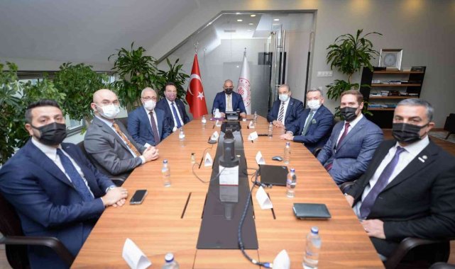 Ünal, Bakan Ersoy'u ziyaret eden heyette yer aldı