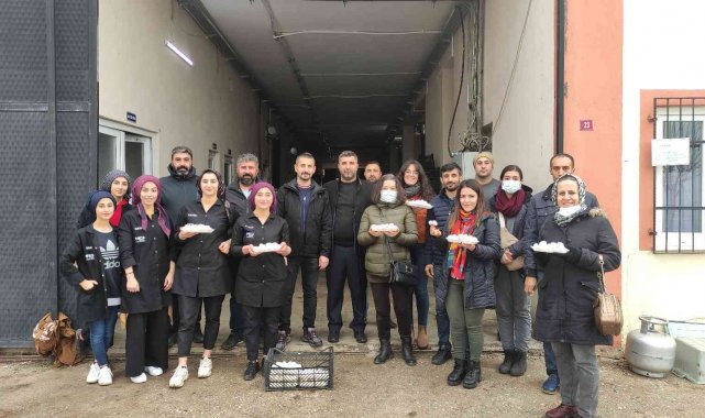 Üniversite öğrencileri mantar üretimi hakkında bilgi aldı