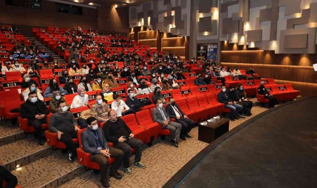 Üniversitede uyuşturucu ile mücadele konferansı