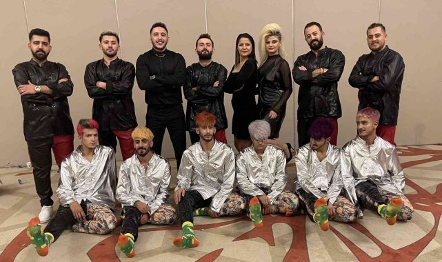 Ünlü saç tasarımcısına uluslararası yarışmada 'en iyi sahne' ödülü