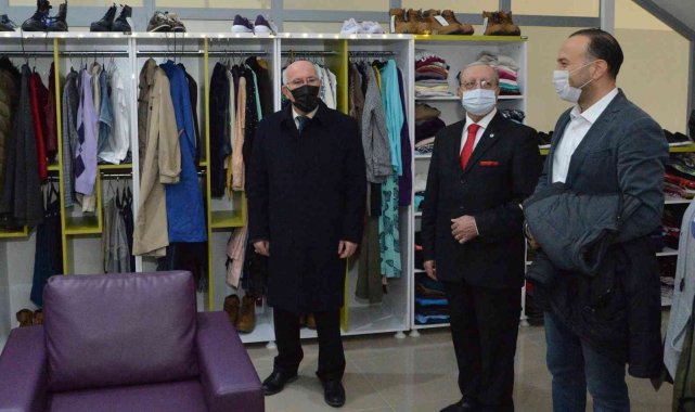 Uşak Üniversitesi&#039;nden ihtiyaç sahibi öğrencilere büyük destek