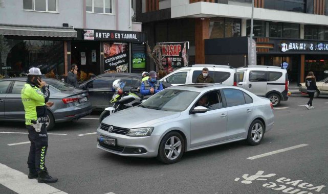 Uşak'ta bin 183 araç sürücüsüne para cezası kesildi