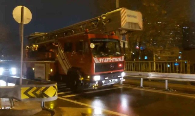 Üsküdar'da film sahnelerini aratmayan kaza: 2 yaralı