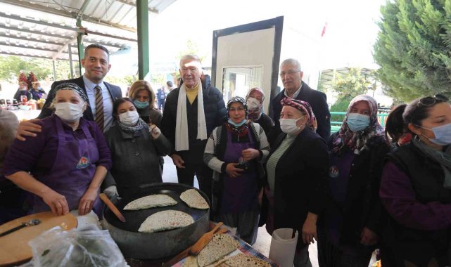 Usta gazeteciler Mezitli kadın üretici pazarında