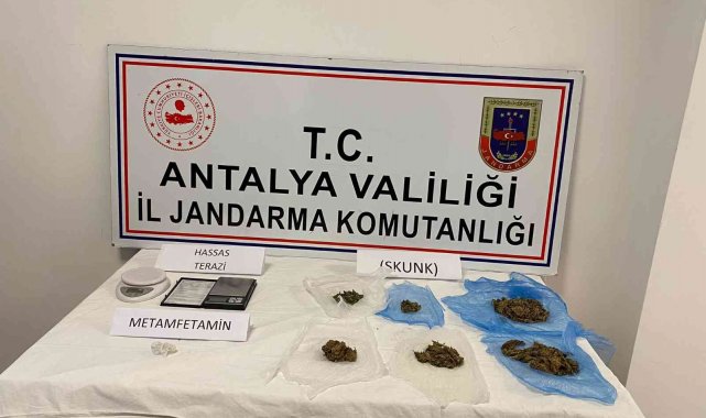 Uyuşturucu taciri jandarmadan kaçamadı