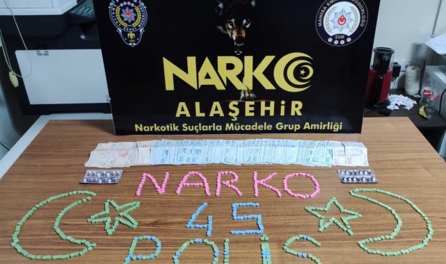 Uyuşturucu tacirleri otobüste yakalandı: 2 gözaltı