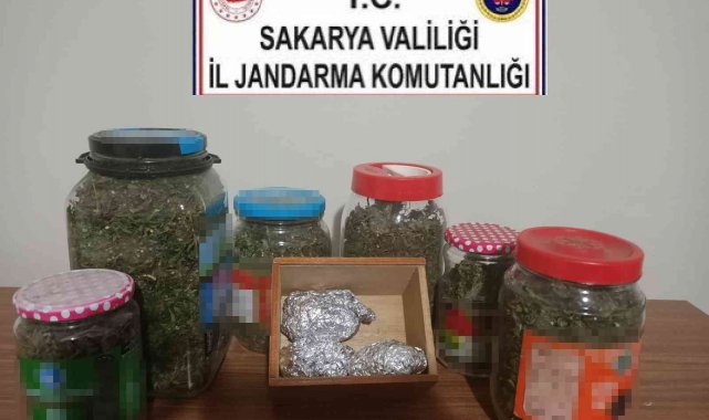 Uyuşturucu tacirlerine jandarma engeli: 2 gözaltı