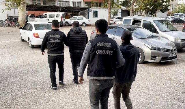 Uyuşturucu ve silah takasına polis baskını