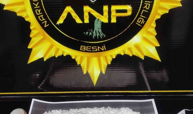 Uyuşturucuyla yakalanan kadın, mahkemece tutuklandı