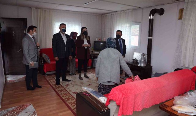 Vali Atay, vatandaşları evinde ziyaret etti