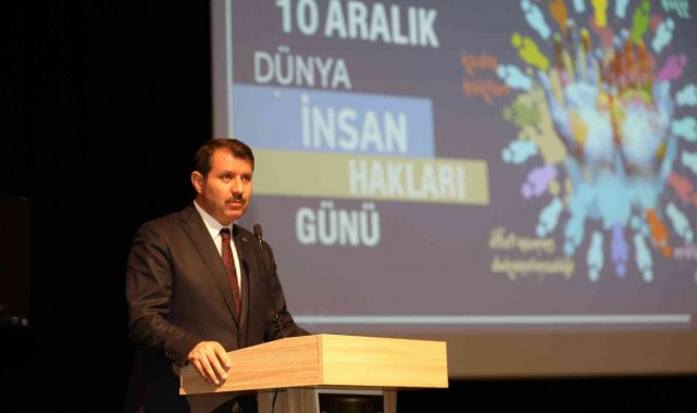 Vali Ayhan: "Devletimiz ve milletimiz insanı merkeze alan bir yönetim anlayışını tercih etmiştir"