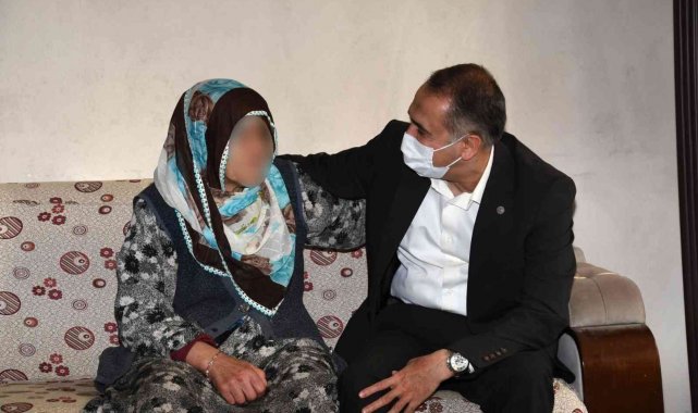 Vali Çuhadar, hasta ve engellileri evlerinde ziyaret etti