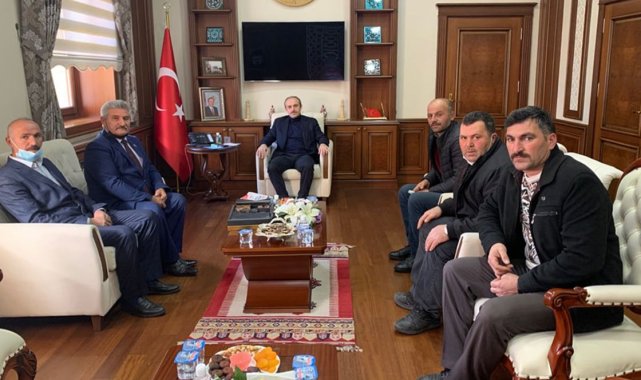 Vali Epcim'e muhtarlardan çift şerit yol teşekkürü