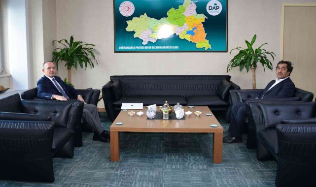 Vali Öner, DAP idaresi'ni ziyaret etti