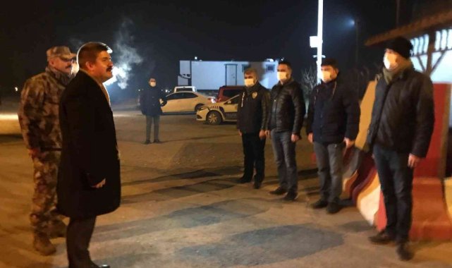 Vali Sarıibrahim, yeni yılda görevde olan personel ve KYK öğrencileri ile bir araya geldi