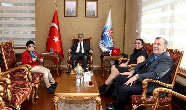 Vali Su, dereceye giren öğrenciyi kabul etti