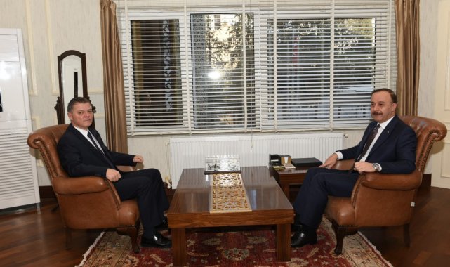 Vali'den emniyet teşkilatına tebrik ziyareti