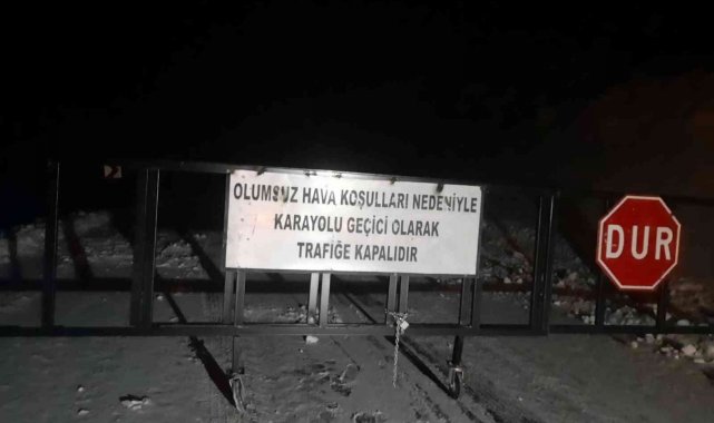 Van-Bahçesaray yolu tekrar ulaşıma kapandı