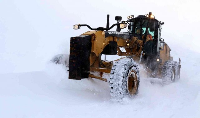 Van&#039;da 109 yerleşim yerinin yolu ulaşıma kapandı