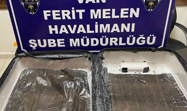 Van'da hava yoluyla uyuşturucu sevkiyatı polise takıldı