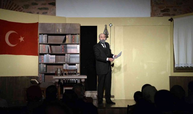 Vatan şairinin hayatı Osmangazi'de sahnelendi