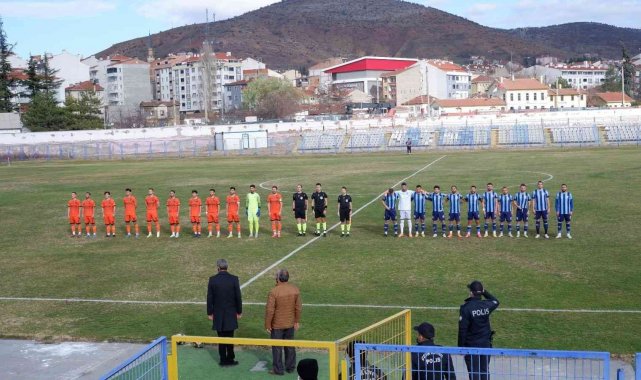 Vitraspor liderliği elinden kaçırdı