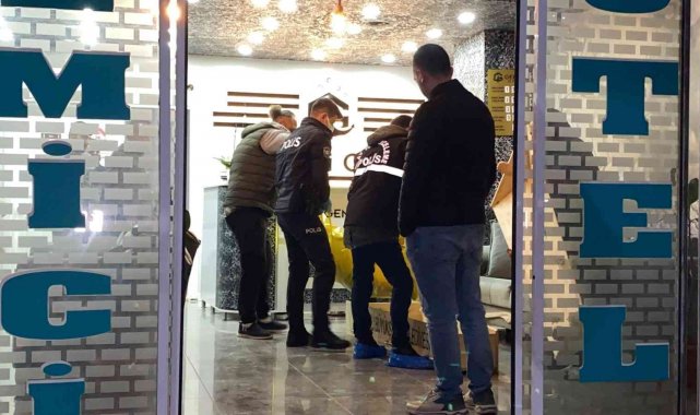 Yabancı uyruklu kadın, otel odasında kanlar içinde ölü bulundu