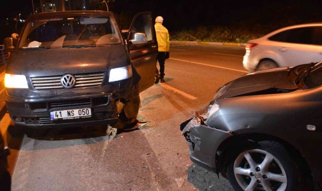 Yağmur sebebiyle kayganlaşan yolda kaza: 2 yaralı
