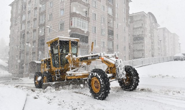 Yakutiye'de kar mesaisi başladı