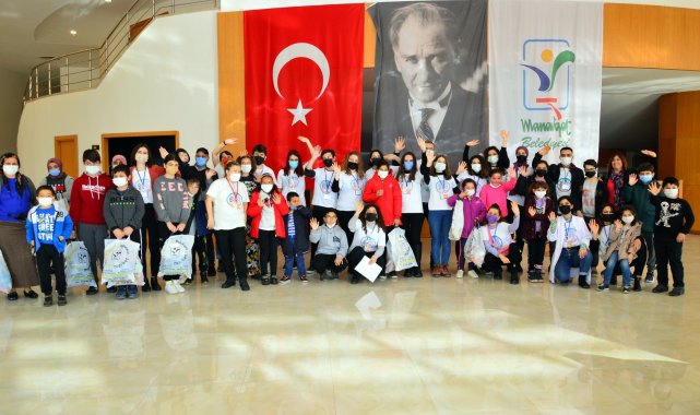 Yangınzede çocuklar, ünlü rap sanatçılarıyla bir araya geldi