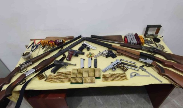 Yasadışı silah imalathanesi kurmuşlar