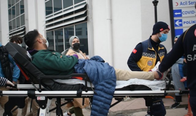 Yaya geçidindeki öğrencilere yol vermek istemeyince dehşeti yaşattılar