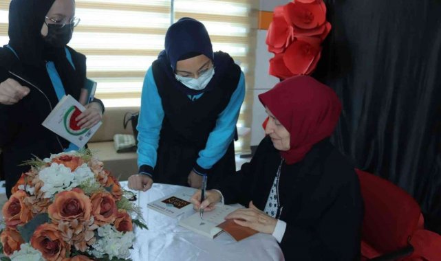 Yazar Brodbec, lise öğrencileriyle bir araya geldi