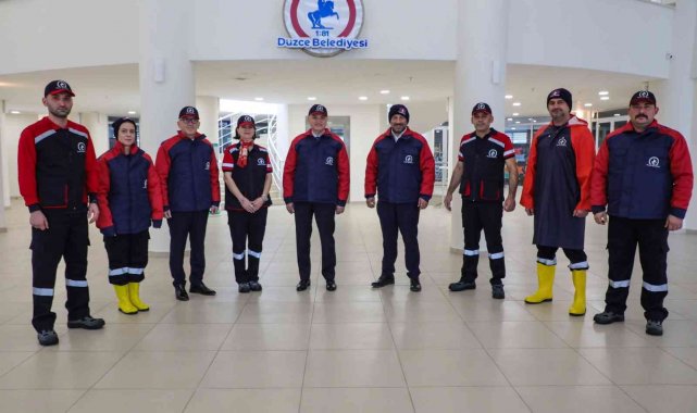 Yeni kıyafetlerin tanıtımını Başkan Özlü yaptı