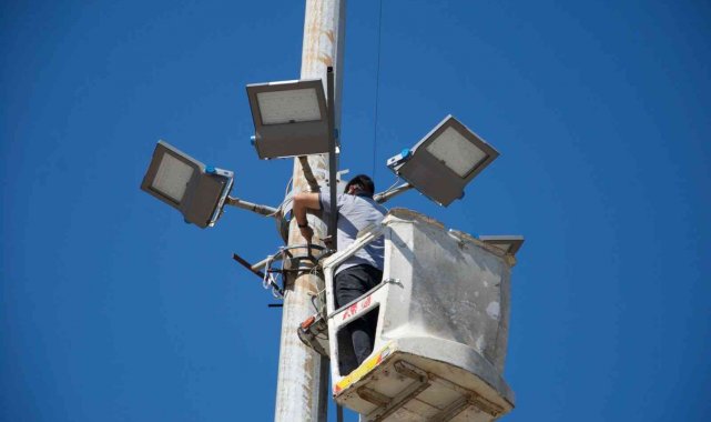 Yeni nesil aydınlatma projektörleri Gaziantep'te