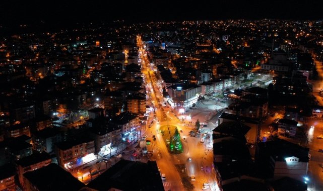 Yeni yıl için süslenen tarihi ilçe Safranbolu drone ile görüntülendi