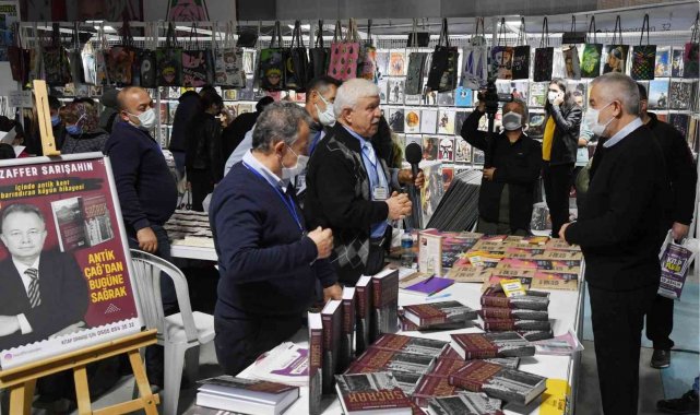 Yerel yazarlar: ''Belediye başkanına minnettarız''