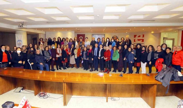 Yerel yönetimlerin kadın politikaları Selçuk'ta konuşuldu