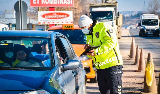 Yılbaşı öncesi ülke genelinde eş zamanlı &#039;Güven Huzur&#039; uygulaması gerçekleştirildi